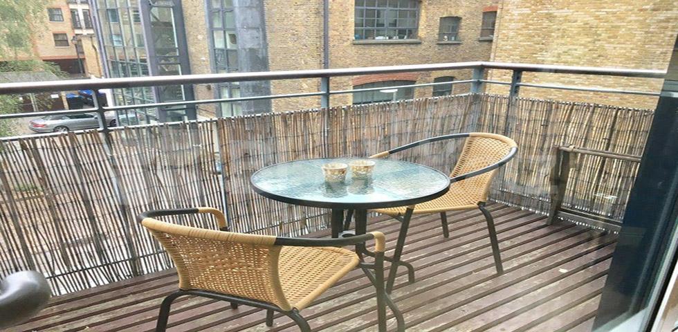 Contemporary apartment with 24 hr. Concierge, gym & inclusive of water rates Providence Square, Shad Thames SE1